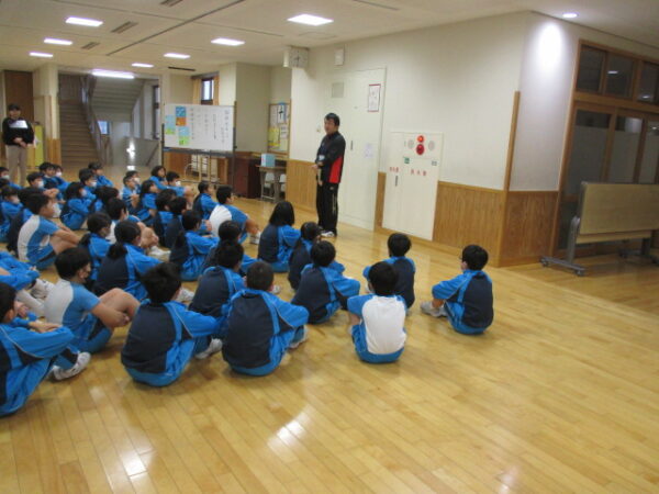 先生とのお別れ会｜高岡市立福岡小学校